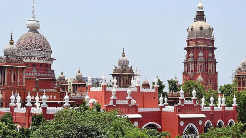 Bar Councils must collect data on lawyers facing criminal records, says Madras High Court