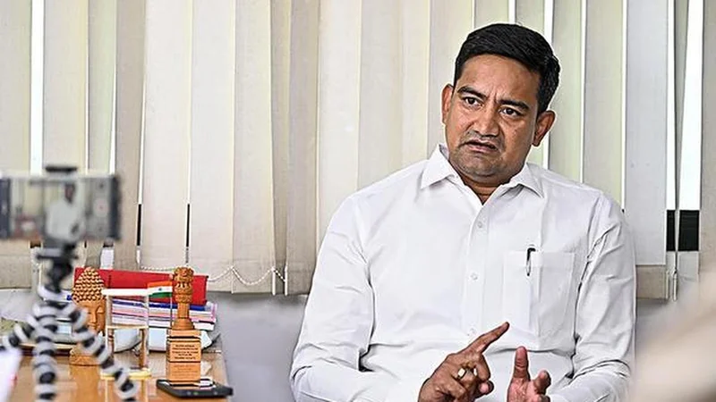 Bhogapuram airport: government promises to settle farmers’ compensation through court