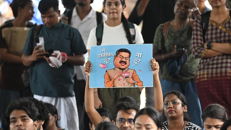 ‘Will plant drugs’: Mumbai cop threatens protesting students, police order probe