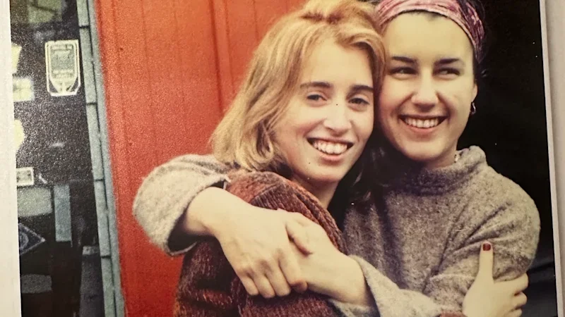 Two uni besties had a falling-out. An unusual project came to their rescue