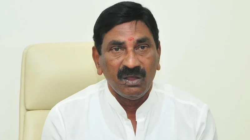 Take up Dagadarthi airport after Bhogapuram, Nellore MPs urge Naidu