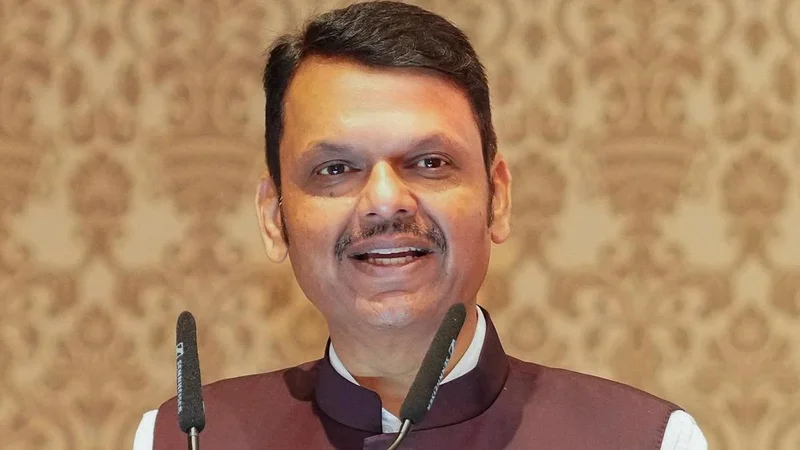 Maharashtra Govt edits online-only order, allows Ministers to opt for print newspapers