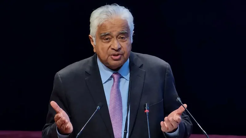 'Criticise govt, don't denigrate India': Harish Salve on dissent and social media