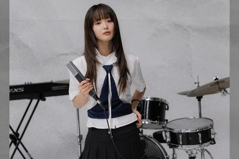 Hanroro brings modern rock polish to classic 'Evangelion' theme song