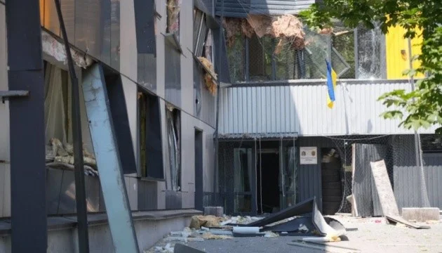 Fire breaks out in Zaporizhzhia following Russian attack on civilian infrastructure; one person killed