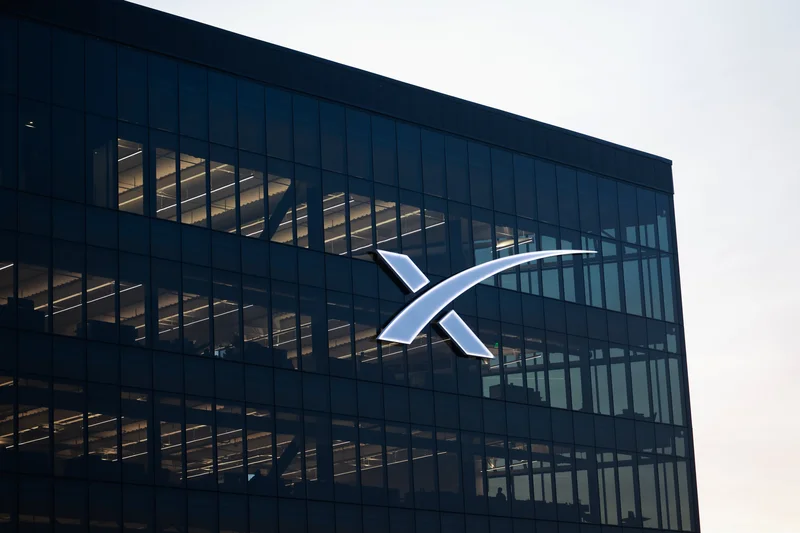 SpaceX shares are fully valued even when taking into account an Elon 'premium,' says HSBC