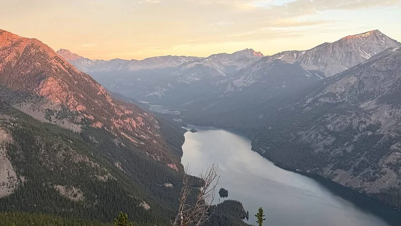 US man hikes out of mountains to get help after he was impaled by trekking pole