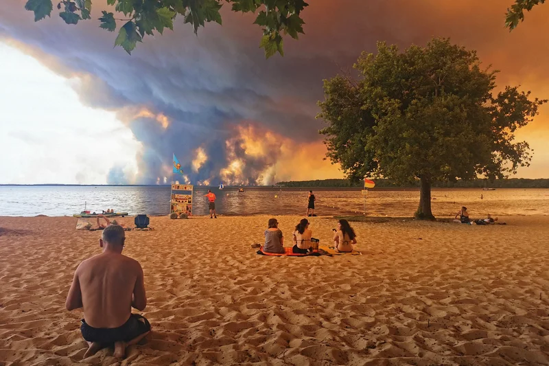 France Records Its First-Ever Pyrocumulonimbus Cloud Amid Record-Smashing Fires