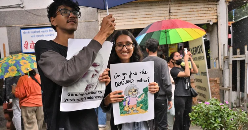 Thousands step out to support youth protests across India: Lathi-charge in Kolkata, 3 held in Assam