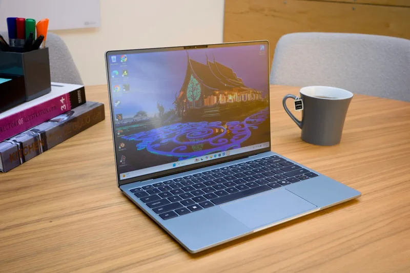 Dell XPS 13 (2026) Review: Truly the MacBook Neo of PCs