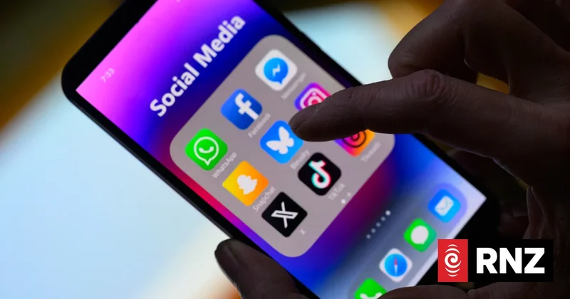 Labour says minister won't share U16 social media ban plans with them