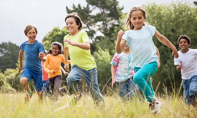 I've helped more than 5,000 families manage neurodiversity. These are the simple dietary swaps that can hugely improve ADHD symptoms. Start now and see a difference by the end of summer holidays: SARAH WARLEY
