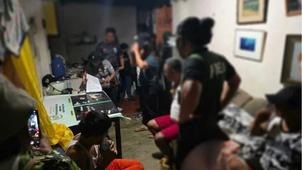 3 nabbed in Cavite buy-bust; drug den dismantled