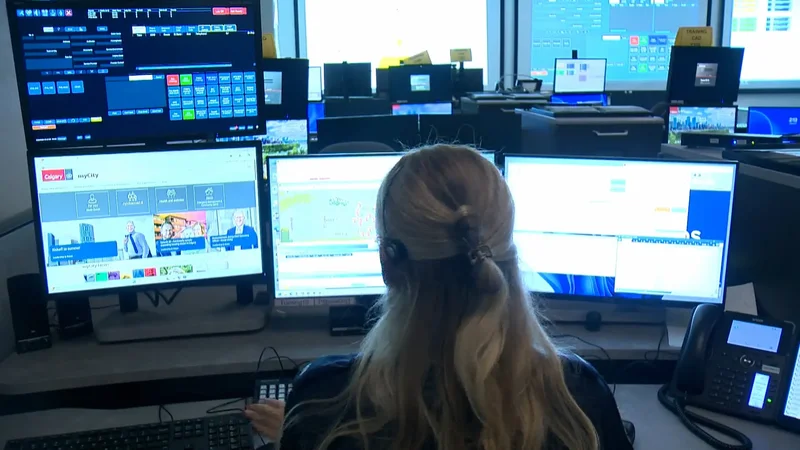 Manitoba mayors say 911 outage shows need for contingency plan