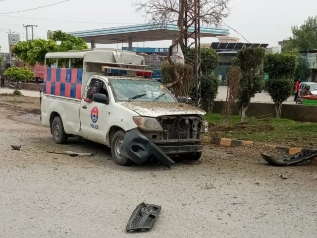 Two police personnel injured in IED blast near police vehicle in Peshawar