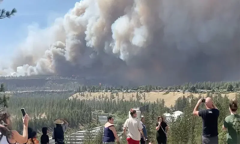 Firefighters under pressure amid raging wildfires