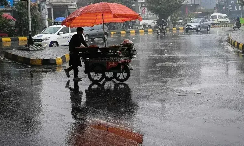 Heavy rain disrupts traffic, daily life in Lahore’s low-lying areas