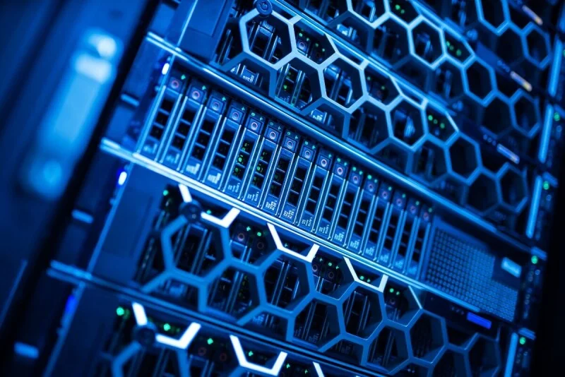 Big Cloud is poised to corner the market for enterprise hardware