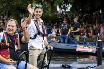 Jetten becomes first Dutch PM to join Pride canal parade