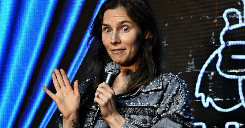 Amanda Knox takes a stab at comedy and faces criticism