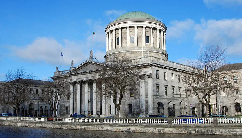 Judge likens solicitors’ legal aid action to firemen standing by during blaze