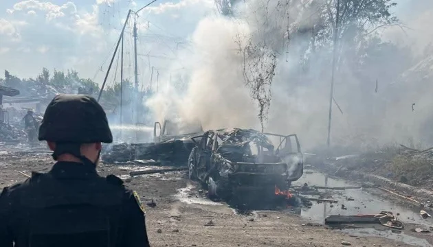 Russians fire multiple-launch rocket system at Sloviansk, killing one and wounding five