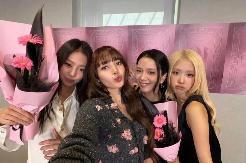 BLACKPINK's Jisoo explains tears at 10th anniversary to stop rumors