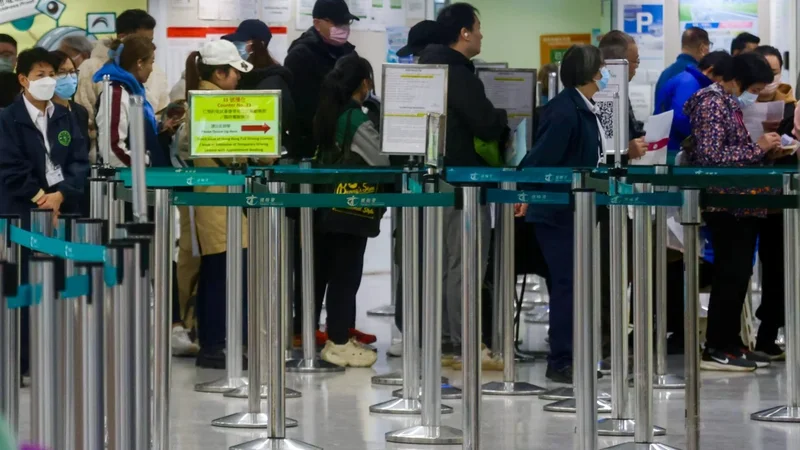 Hong Kong drivers to renew vehicle licences in 1 day by year-end under AI system