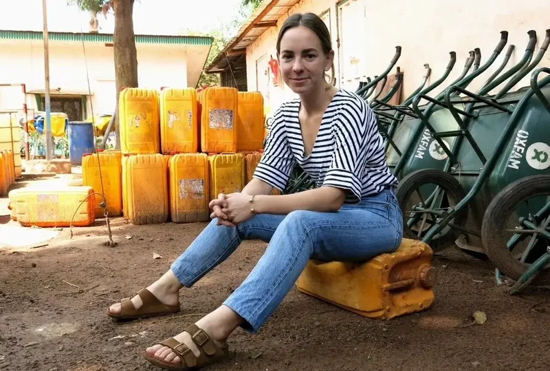 Ebola quarantine hindering response: aid workers