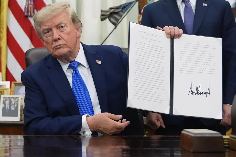 Trump signs proclamation imposing 15% tariff on polysilicon derivative products