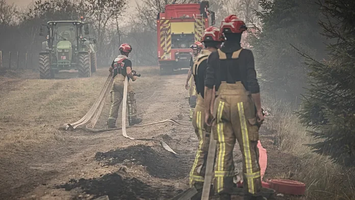 Belgium races to tame huge wildfire 'spreading towards Germany'