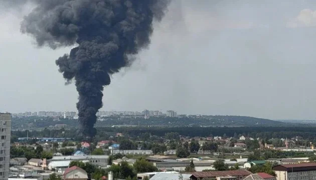 Warehouses of Gazpromneft-SM supplier catch fire in Bryansk, Russia