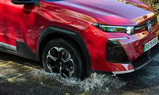 Use AI to solve Britain's £5.5billion pothole crisis, says Citroen