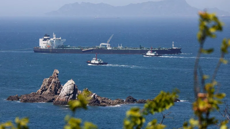 UAE says Iran targeted tanker as Oman cites progress in Hormuz talks