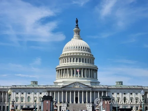 Bipartisan senators call for reversing UFS exercise cuts in letters to Trump, Hegseth