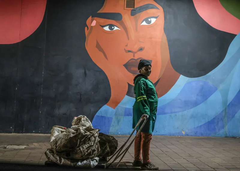 IN PICTURES: While the city sleeps, this Joburg mother’s daily grind as a waste picker begins