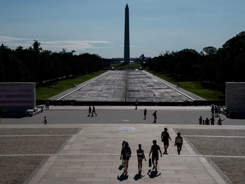 Trump administration to dismiss Reflecting Pool charges against David Hearn