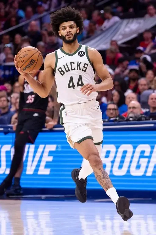 Toronto Raptors sign guard Andre Jackson Jr.