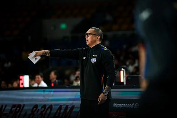 PBA: Jimmy Alapag relishes first coaching duel with Chot Reyes