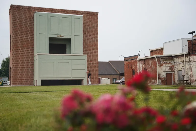 Massive kitchen cabinet installed in Indiana to celebrate a former mainstay of American culture