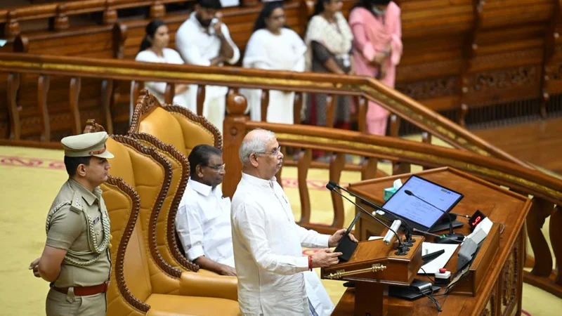 ‘Vande Mataram’ row sparks political storm after Kerala Governor’s policy address