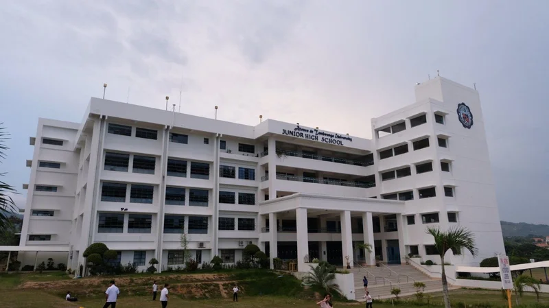 2 reported dead, 9 injured in Ateneo de Zamboanga shooting