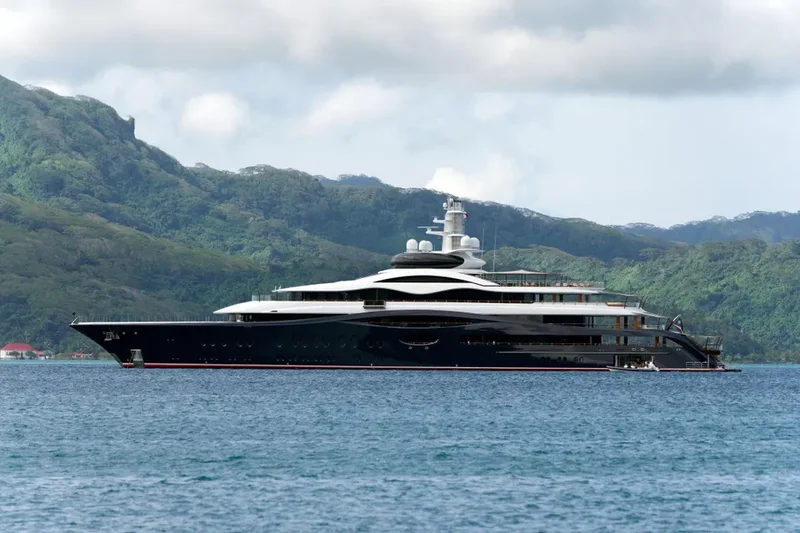 Zuckerberg’s Yacht Did Not Ignore Assistance Call Of Stranded Boat In Alaska, Representative Says