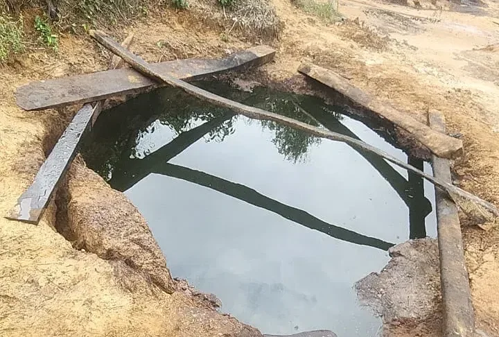Navy recovers 105,000 litres of suspected stolen crude in Delta