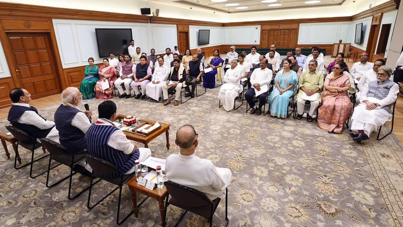 NCPI MPs meet PM in Delhi, rebel Trinamool MLAs meet CM in Kolkata