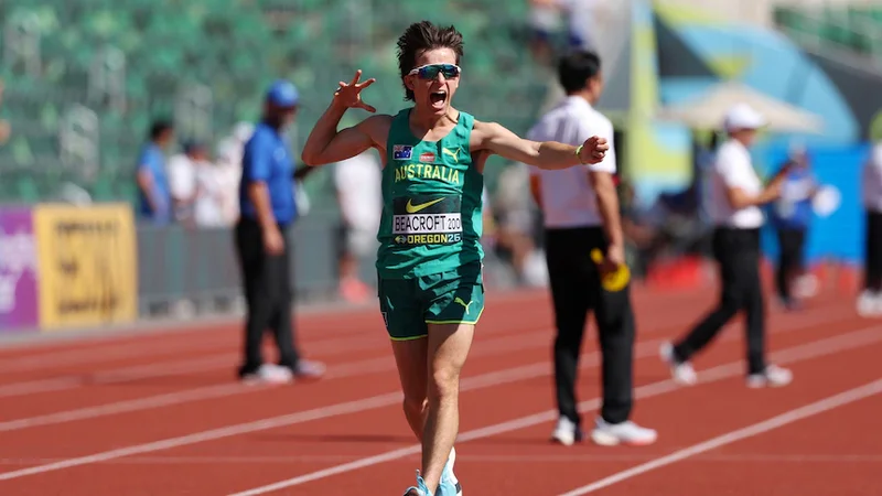 Australian Beacroft smashes U20 world record to continue golden form