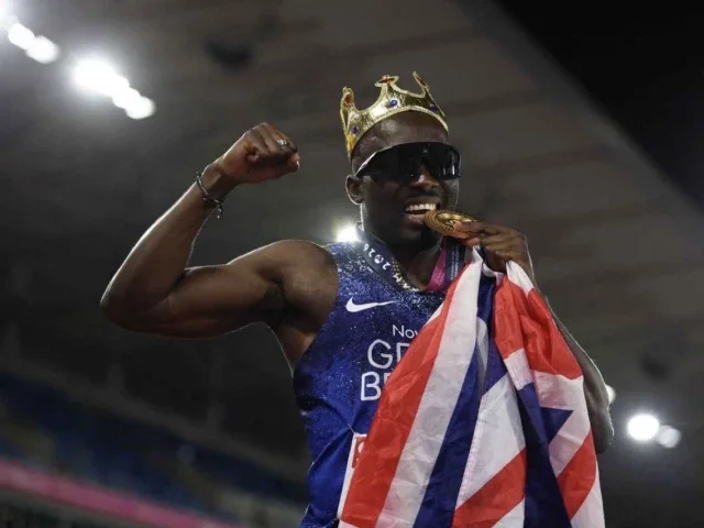 Britain's Glave upstages Jacobs to win European 100m gold