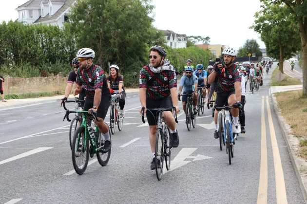 'Like a home away from home': Gazan paracyclists on their Dublin-Belfast charity spin