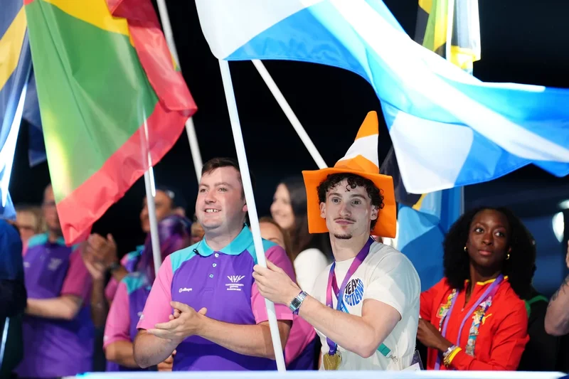 Commonwealth Games hailed ‘Alive and Kicking’ as Simple Minds close Glasgow 2026