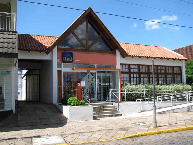 Itaú Sells Colombia and Panama Retail Banks to Banco de Bogotá for US$490 Million